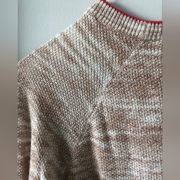 ๐2 for $15๐ Urban Outfitters Sweater - Picture 3 of 5